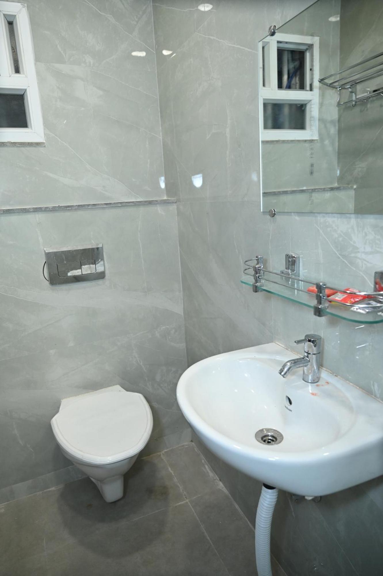 Hotel Royal Radiant رانشي المظهر الخارجي الصورة